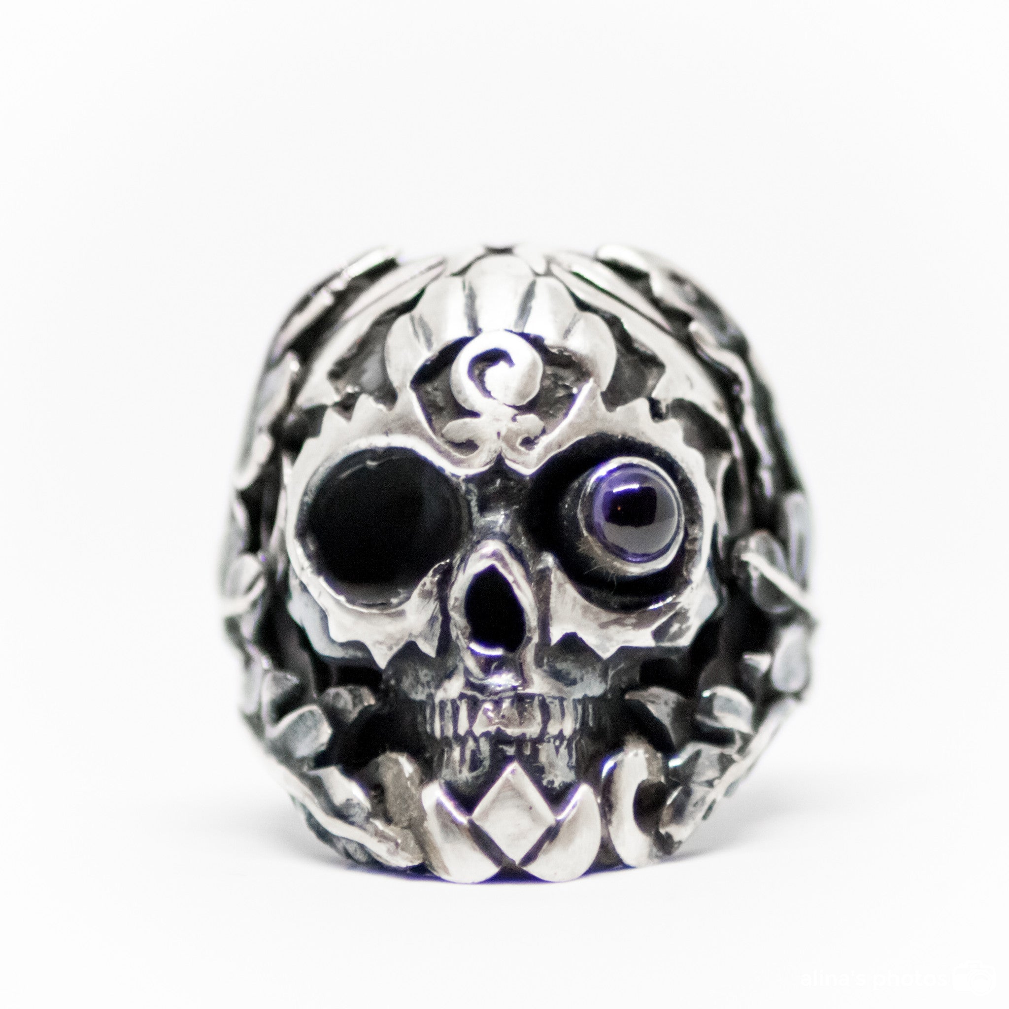 Skeleton Ring With Right Eye Gemstone Sapphire