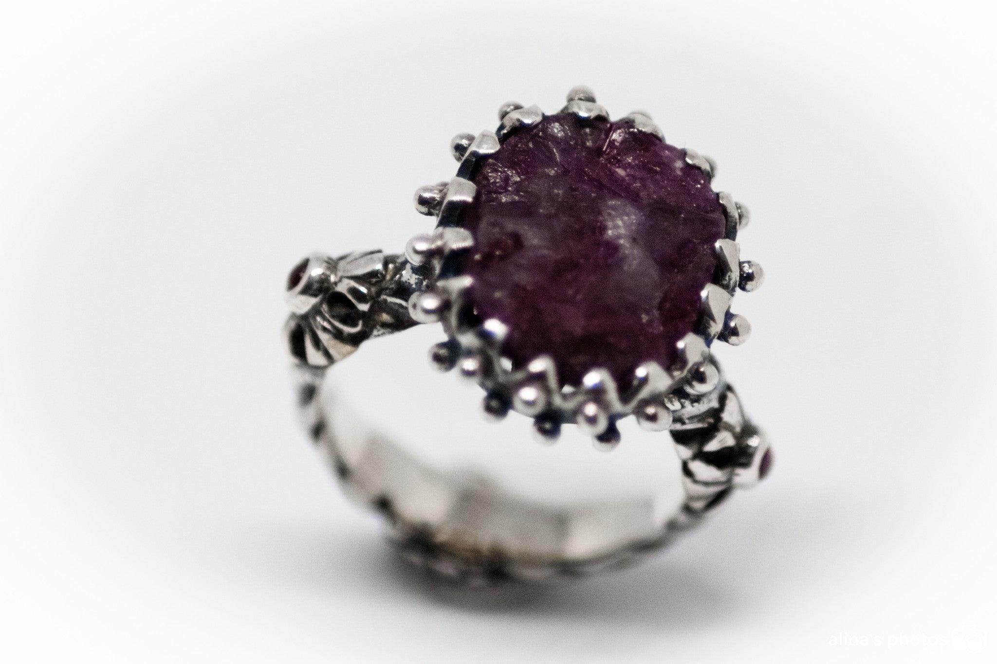 Rubizosite Handcarved Ring With Two Round Cabuchon Rubies On The Shank