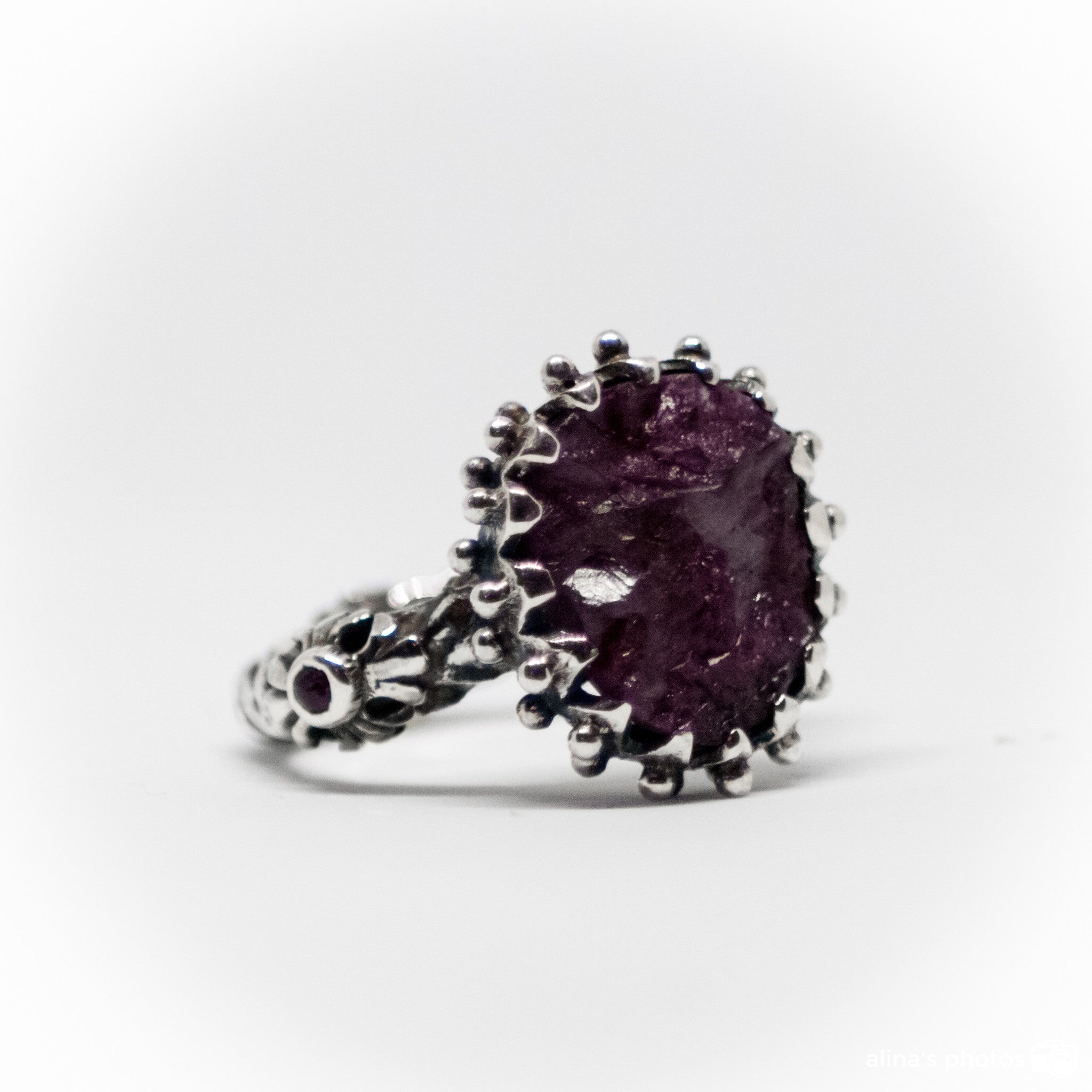 Rubizosite Handcarved Ring With Two Round Cabuchon Rubies On The Shank