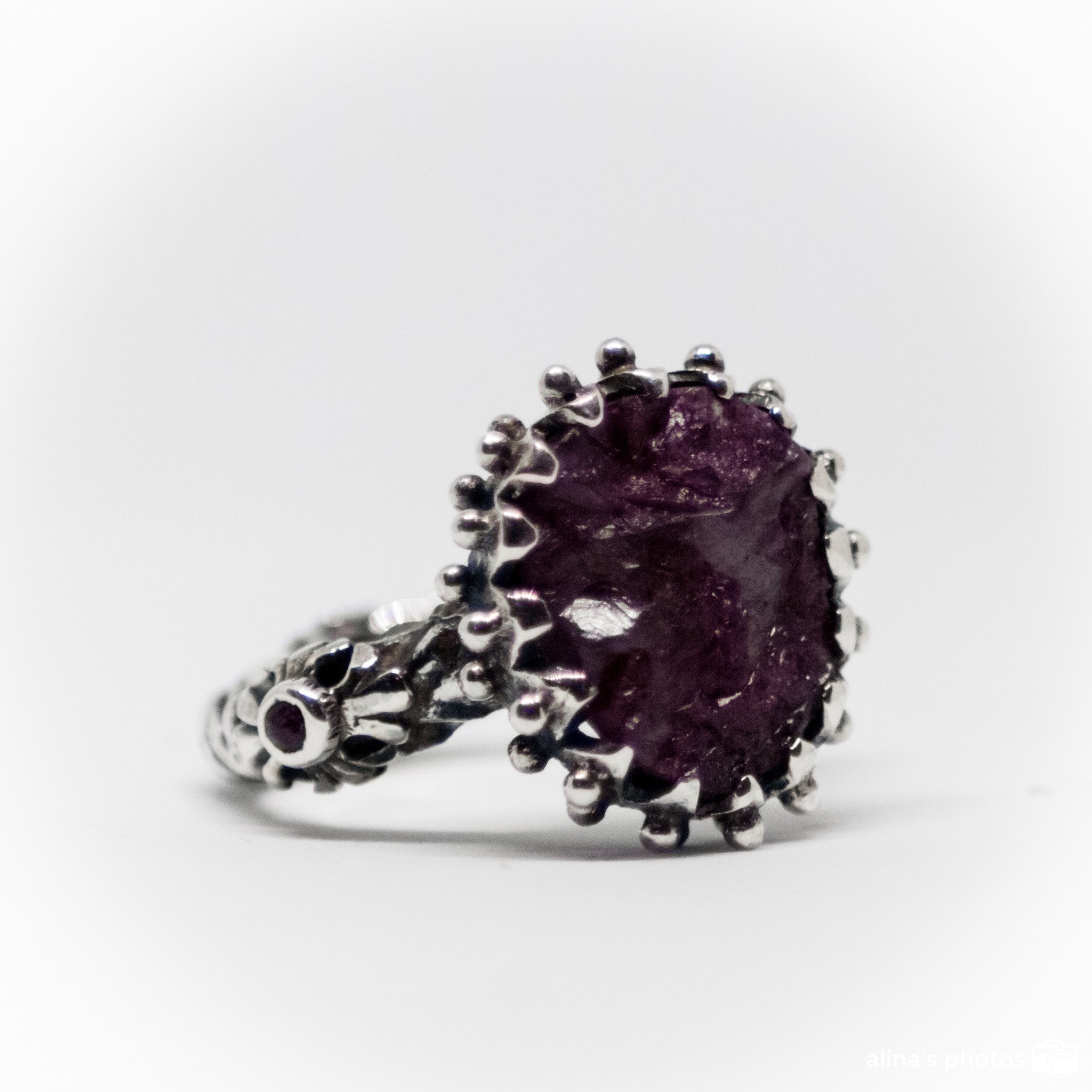 Rubizosite Handcarved Ring With Two Round Cabuchon Rubies On The Shank