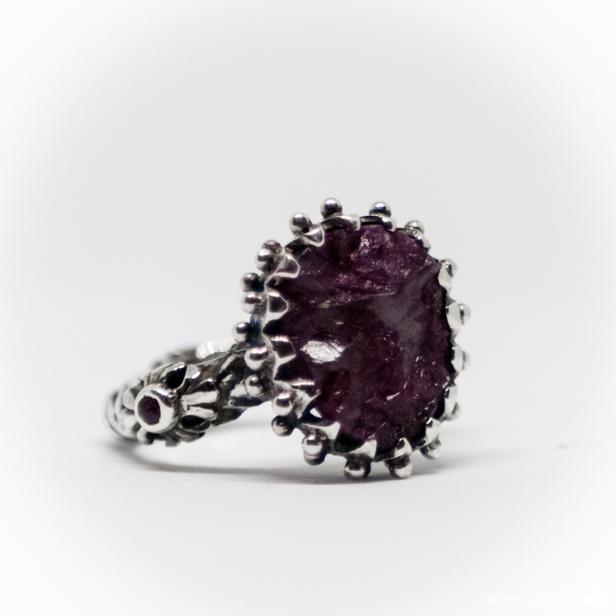 Rubizosite Handcarved Ring With Two Round Cabuchon Rubies On The Shank