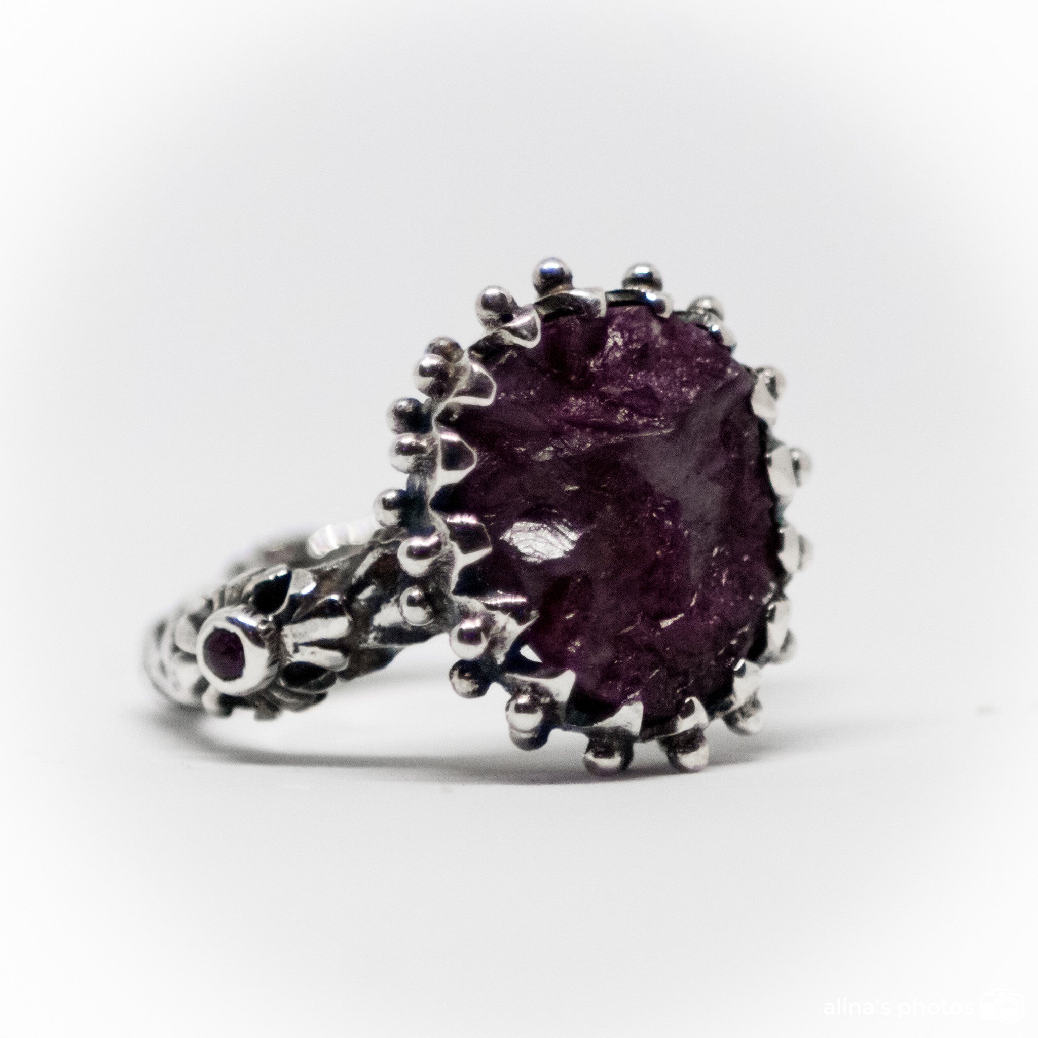 Rubizosite Handcarved Ring With Two Round Cabuchon Rubies On The Shank